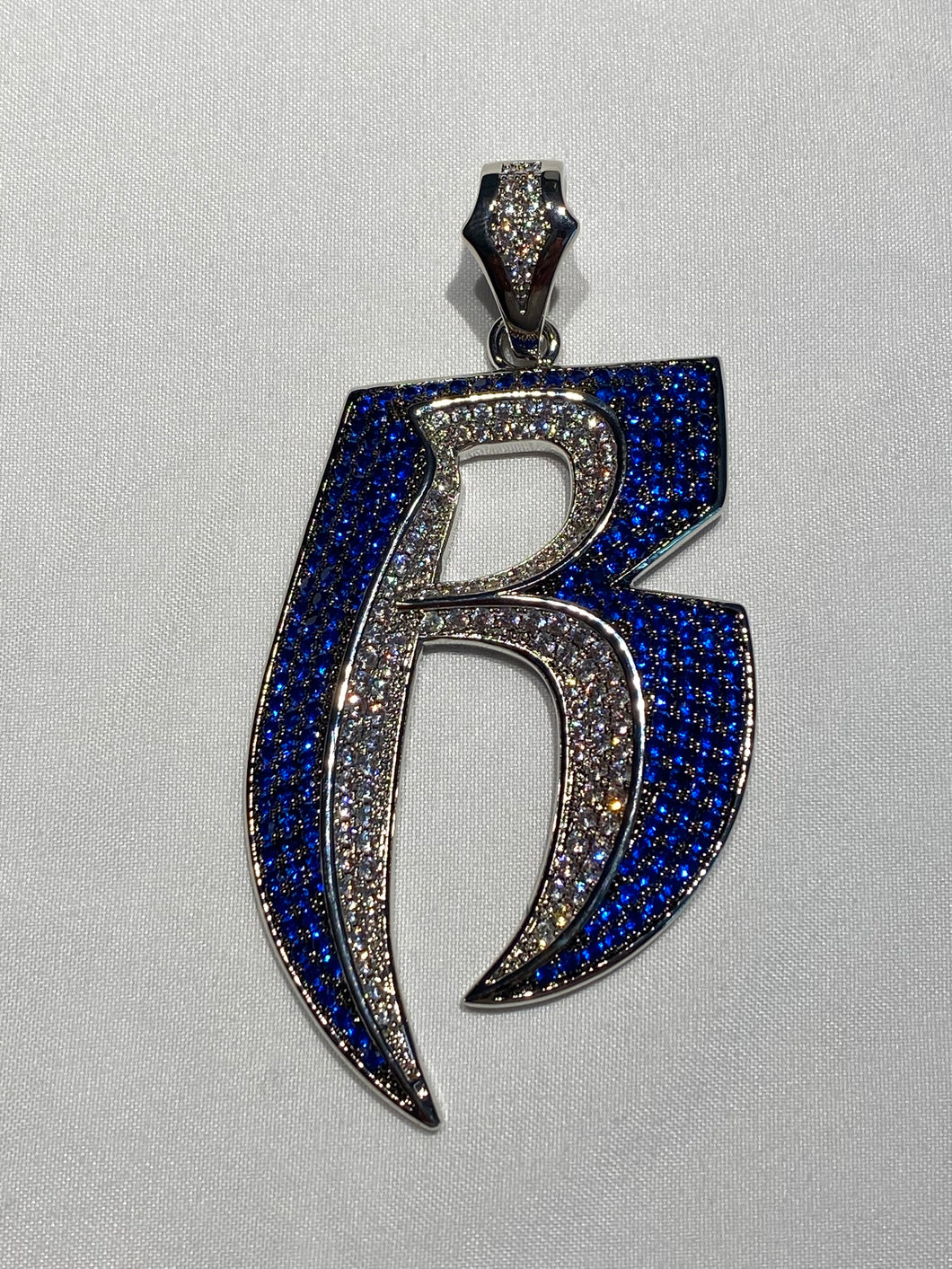 3D R PENDANT ROYAL BLUE